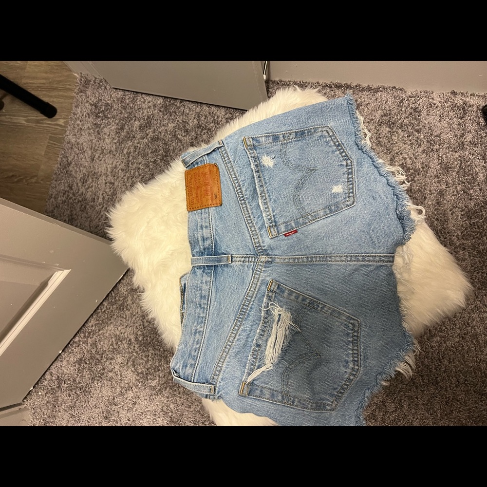 Levi Shorts